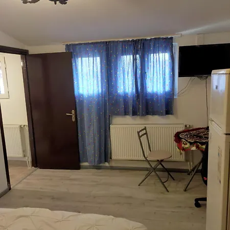 Guest house Casa Elena A3 Bucharest